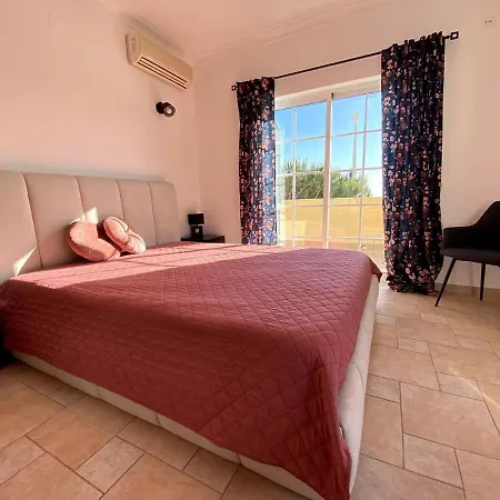 Porto De Mos Family House *