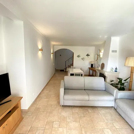 Porto De Mos Family House Semesterbostad