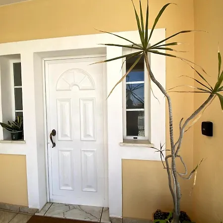 Semesterbostad Porto De Mos Family House *